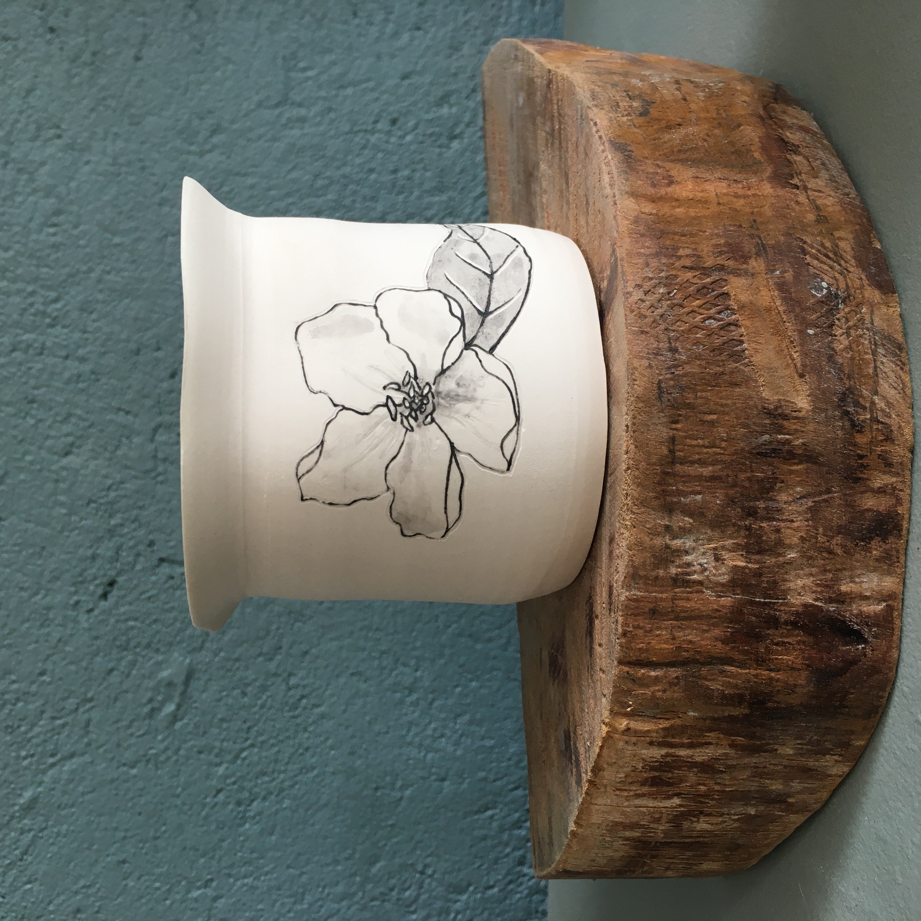 petit pichet fleur — Marine Sallerin